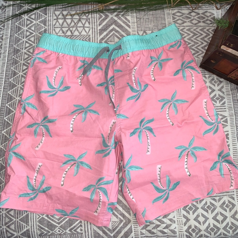 Valor Hybrid Shorts